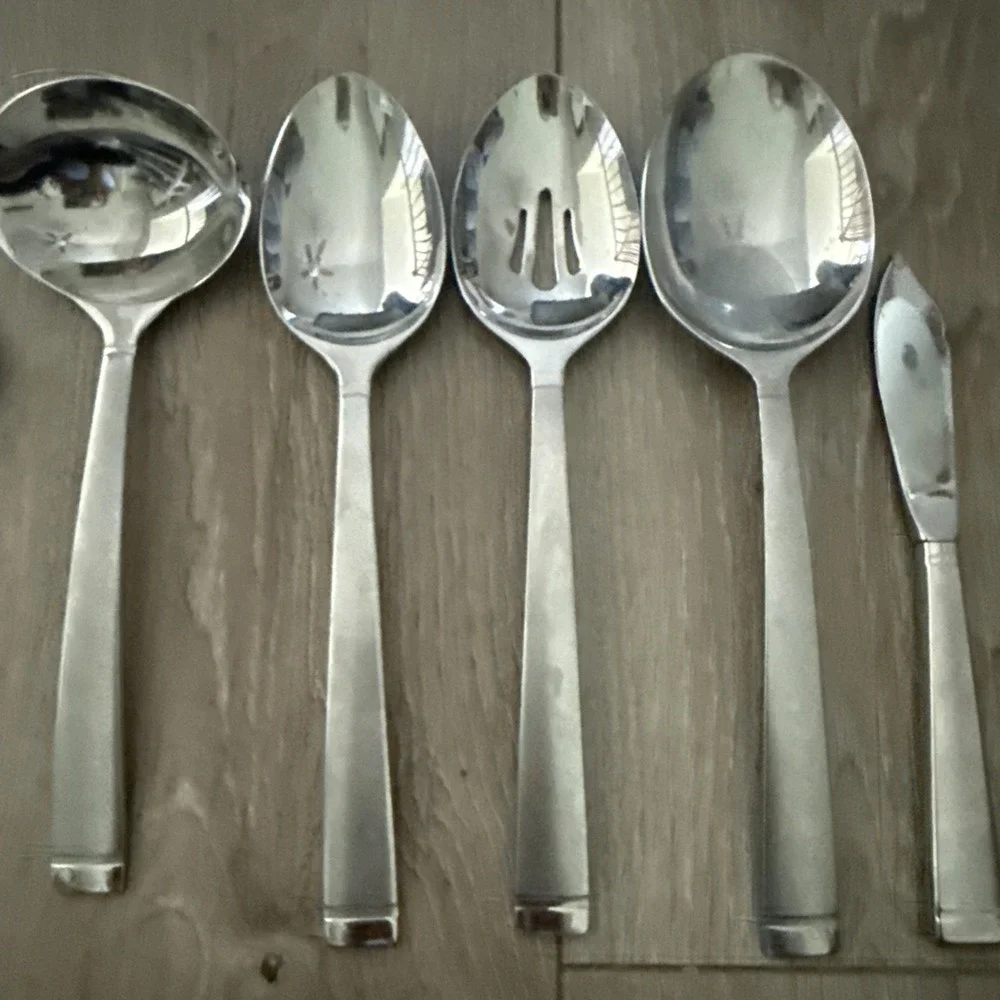 Oneida - FROST - 6 serving pieces Serving‎ Spoon, Casserole Spoon, Ladle, Sugar